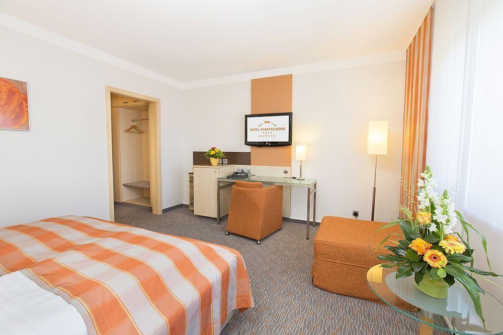 Hotel Scheffelhoehe Bruchsal Exteriör bild