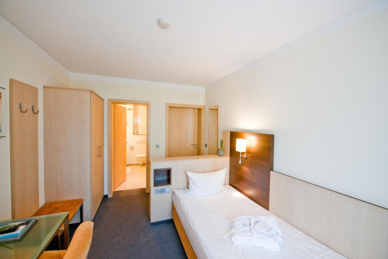 Hotel Scheffelhoehe Bruchsal Rum bild